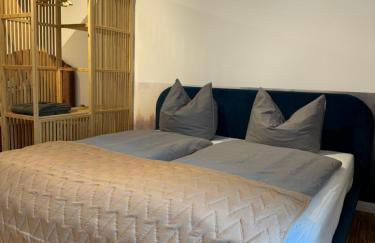 Garden Apartment - Photo 25