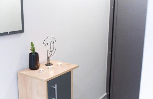 John's city center roof studio flat -panorama view - Photo 11