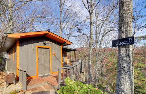 Cozy Hope Cabin Vacation Rental in Cosby with View - Foto 2