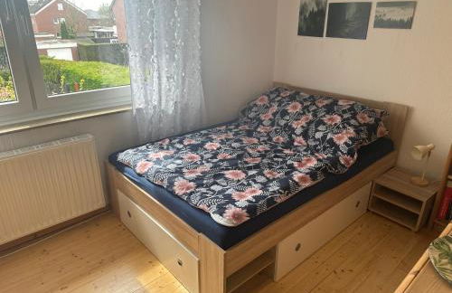 Ferienwohnung Für Gäste mit Niveau,Monteurewohnung mit 3 separaten Schlafzimmern,Parkplatz für Großes Fahrzeug vorhanden 8,5m lang - Foto 14