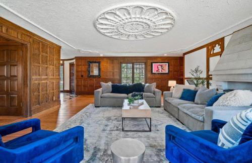 Unique Estate 5 Bedrooms Fire Pit Sleeps 10 - Foto 6