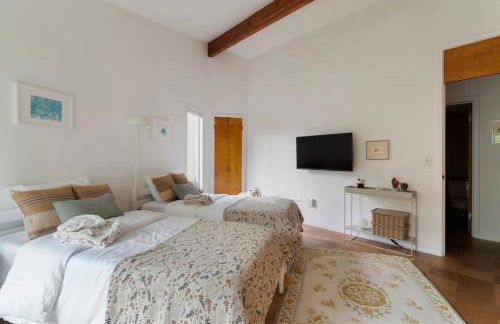 Quarry House Mid-Century Modern - Foto 44