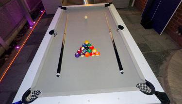 Luxxe House with Hot tub and Pool table - Foto 2