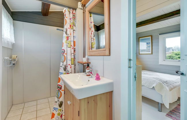 "Ylvie" - 150m from the sea - Foto 26