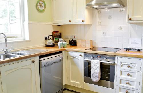 Garden Cottage - Photo 5