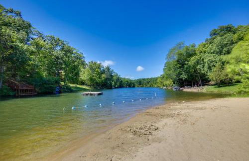Hot Tub and Barrel Sauna! Lakefront Innsbrook Chalet - Foto 39