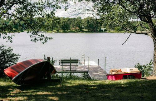 3BR waterfront lake house with dock, gazebo, boats - Foto 26