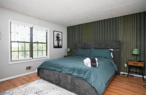 Vibrant Family Retreat~Sleeps 8~2 Kings~ Game Room - Foto 3