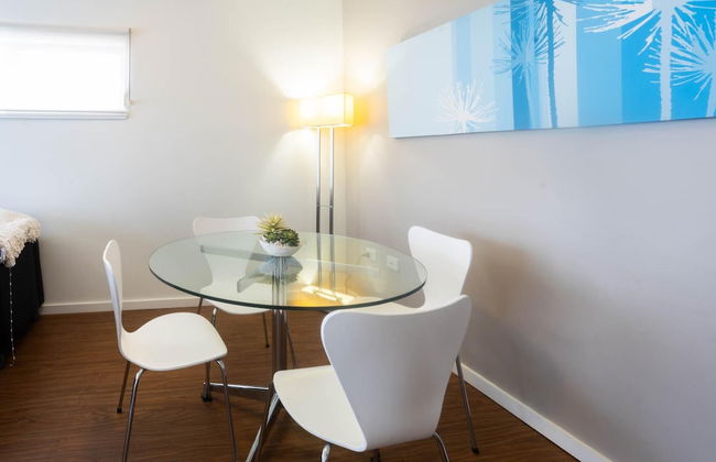 Lovely 2BR Apartment in West Perth With Parking! - Foto 18