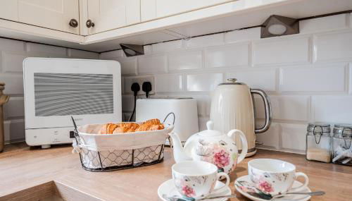 Beautiful Riverside Cottage with Large Garden, 2BR - Foto 2, toaster