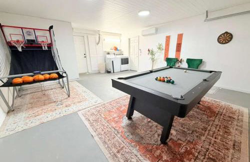 Minutes to ONT Airport And Entire Home With Billiards - Foto 70