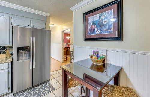 Sunroom and Yard Charming Hot Springs Home! - Foto 8