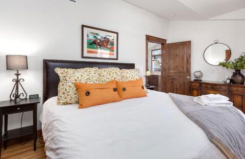 The Beautiful Bears Den! Walk to Old Town and CSU! - Foto 1