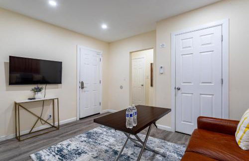 Luxe Retreat 2 Bedroom Hideaway Minutes from NYC - Foto 15