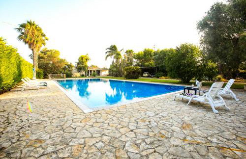 Villa con parco e piscina - Foto 55