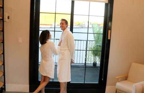 Brooklyn Bay Lofts - Modern Chic Rentals with Rooftop Terrace - Foto 25