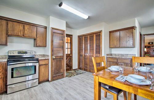 Wisconsin River Valley Farmhouse Fire Pit and View - Foto 13