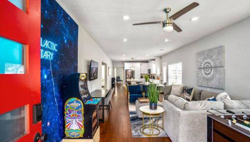 Intergalactic Abode at East Downtown - Foto 2