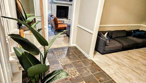 VillaQuèFrancia near Elvis Presley's Graceland 6 mins from Airport, Shuttle, & Rental Vehicle - Foto 2