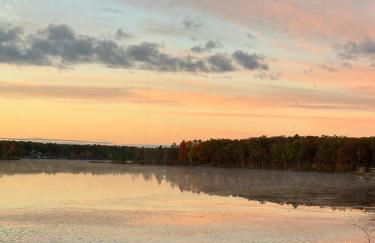 Unique 3-bed Lakefront Container Home - Foto 26