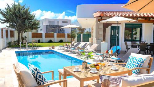 Eliomar Beachside Villa - Photo 3, sunbed, Garden view