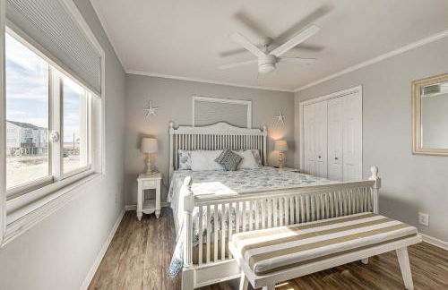 Ocean Isle Beach Condo with Balcony Steps to Shore! - Foto 14