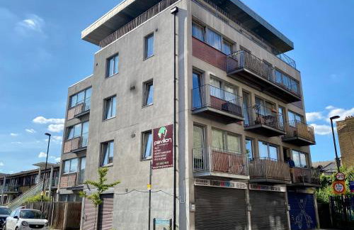 Trendy Studio Flat, 8 Minutes to central London - Photo 2