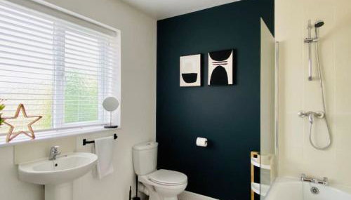 uSnooz I Charming 4-Bed Halifax Home with Garden - Foto 5