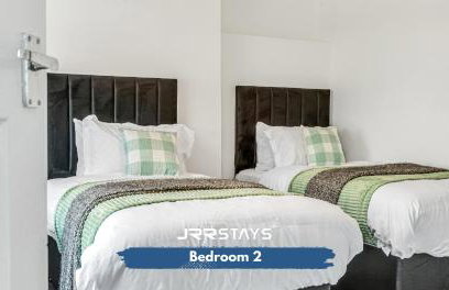JRR STAYS 3Bed Sleeps 8- Coventry/Antsy M6-J2 CV7 - Photo 20