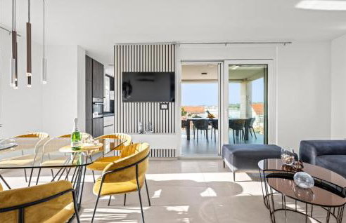 4 Bedroom Cozy Apartment In Srima - Foto 16