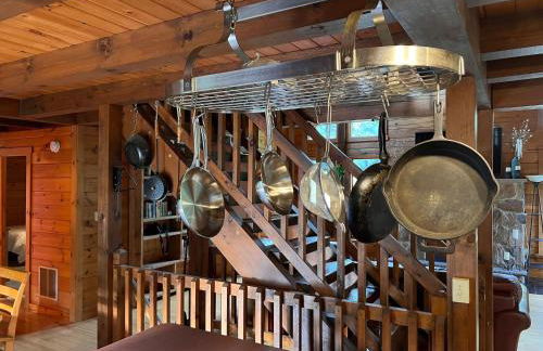 Rustic Ridge Log Cabin: Hot Tub, Games, Views! - Foto 18