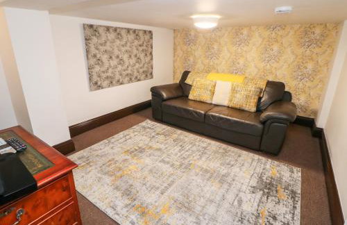 Cambridge Lodge - Photo 32