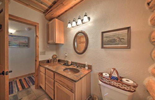 Scenic Riverfront Retreat with Hot Tub and Kayaks! - Foto 14