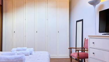 Maison Mezzanotte Mansarda Chic in Centro con Parcheggio Privato - Foto 4