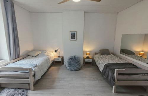 à 5mn de la réserve Africaine, charmante maison de village avec patio - Foto 21