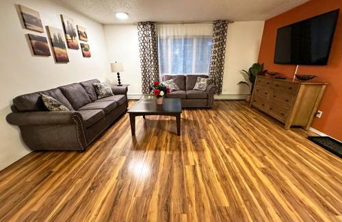 Stay Anchorage! Furnished Two Bedroom Apartments With High Speed WiFi - Foto 14