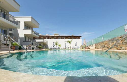 New cozy apartments in Crete Coast with pool and dining area - Photo 41
