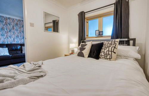 Cosy 3 bed apartment in Southam, sleeps 6 - Foto 4