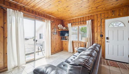 Light-Filled Near the Shore - Foto 2