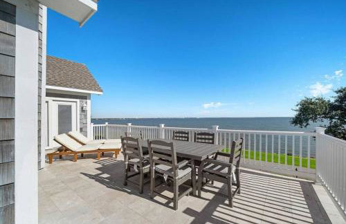 Stunning bayfront home with spacious deck and incredible Galveston Bay views - Foto 2