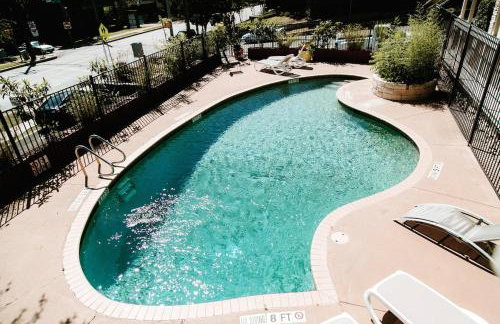 Neon Cool with Pool Clarksville by DT FREE PARKING - Foto 11