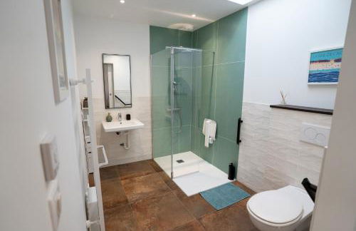 Charmant studio rénové - Photo 7