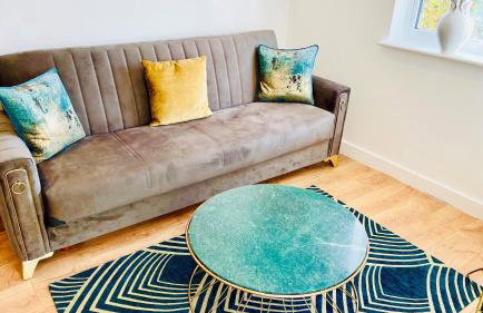 Urban Gem Apartment- Free parking - Photo 17