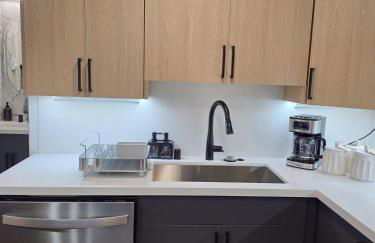 WOW Views! Modern Wallingford with Rooftop - Foto 17