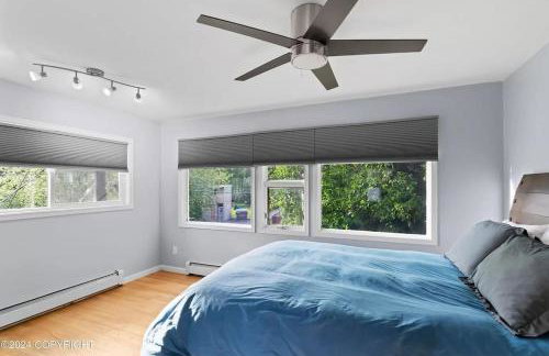 Cozy Anchorage Retreat 7 mins From Airport - Foto 10