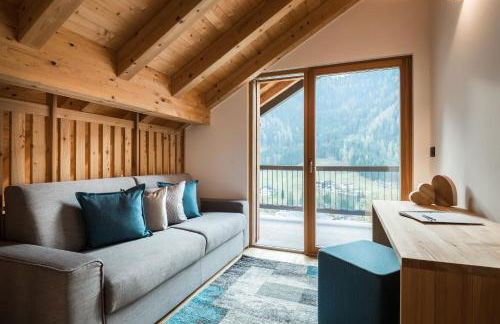 Les Dolomites Mountain Lodges - Photo 36