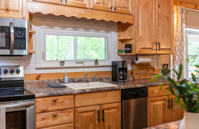 Sasa by Avantstay Deck Fire Pit Near Lake - Photo 14