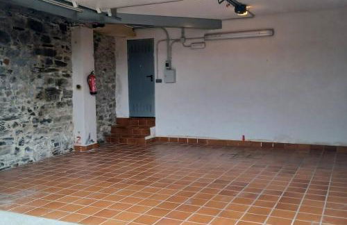 Piso con preciosas vistas, patio privado y amplio garaje - Photo 16