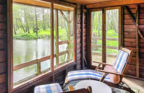 Betty's Cottage - Photo 1