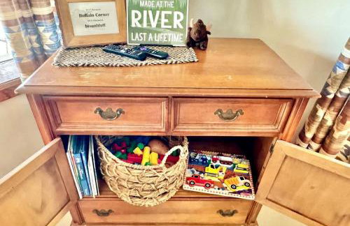 Secluded Riverfront Cabin with Bluff Views, Gated Privacy & Scenic Trail Access in Tahlequah, Oklahoma - Foto 25